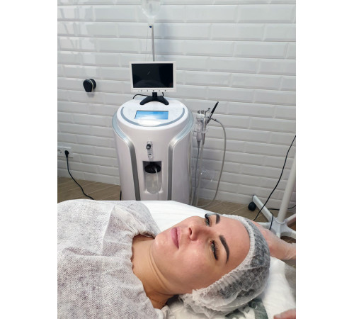 Аппарат газожидкостного пилинга и кислородотерапии 8 в 1 "Октет"СН-544 v8